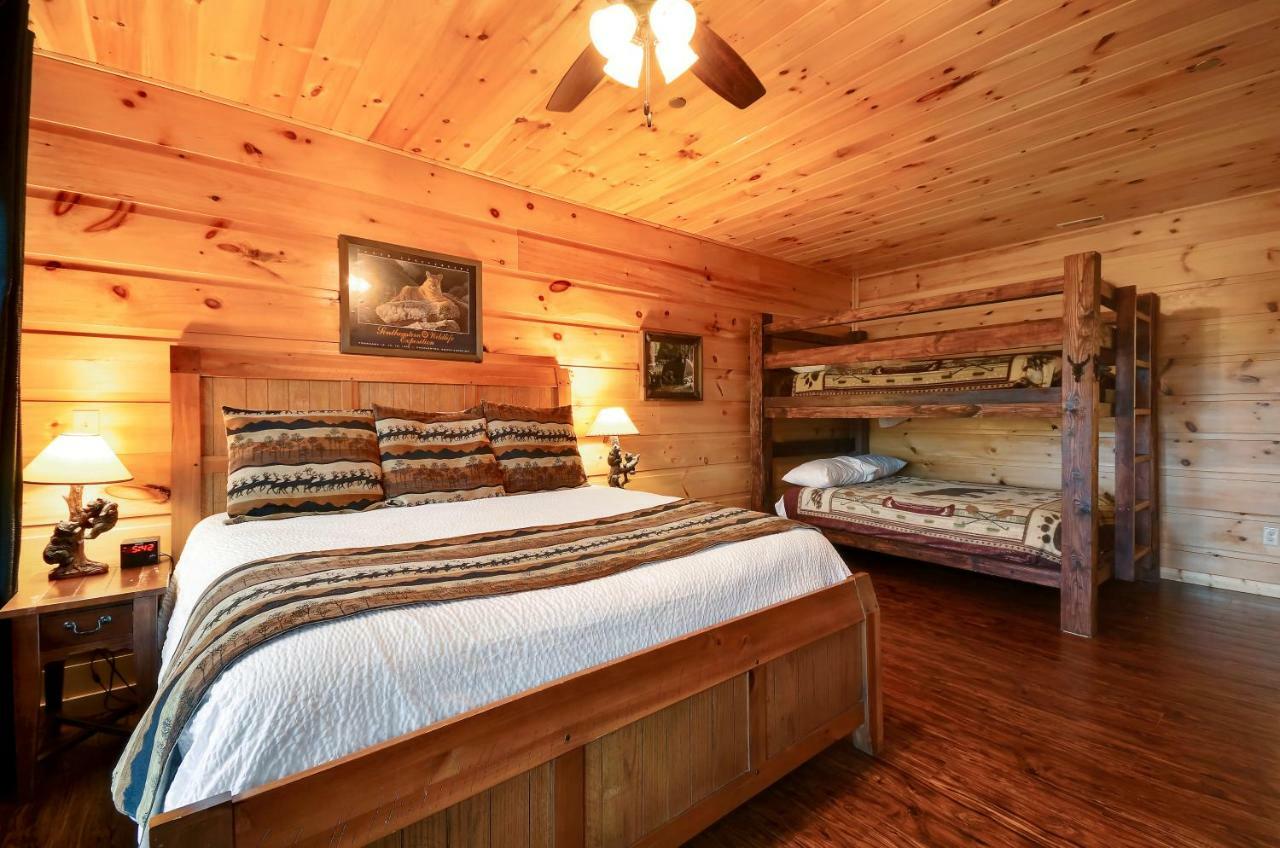 Gatlinburg Mansion Cabin Pittman Center Exterior photo