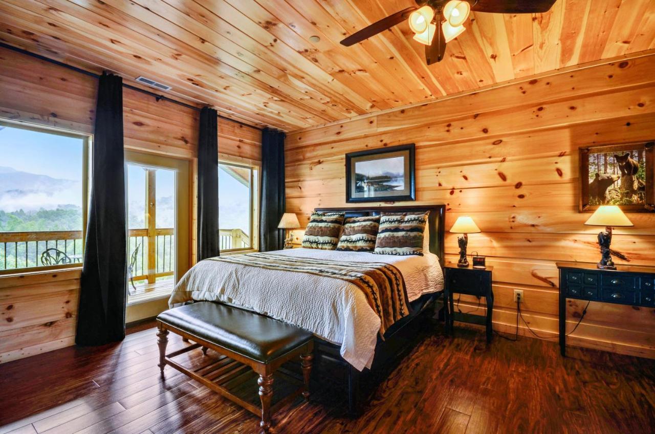 Gatlinburg Mansion Cabin Pittman Center Exterior photo